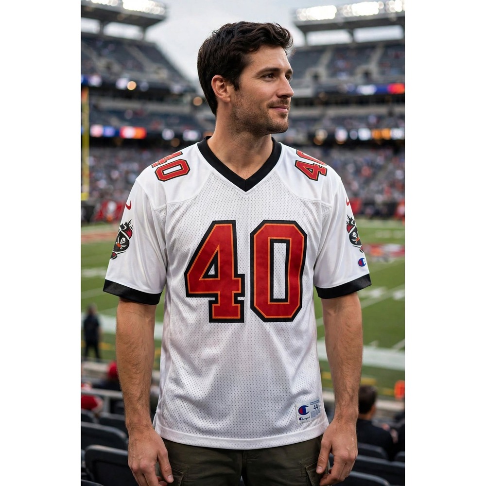 Vtg Champion Mens 44 Buccaneers Alstott 40 Jersey 90s White Football Sportswear